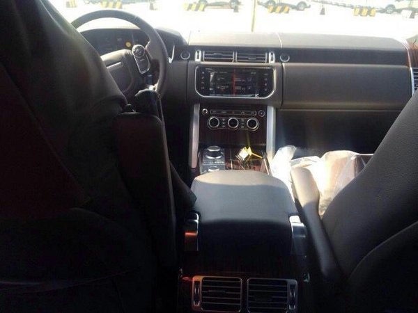 路虎揽胜行政现车 104万起柴油/汽油报价-图4