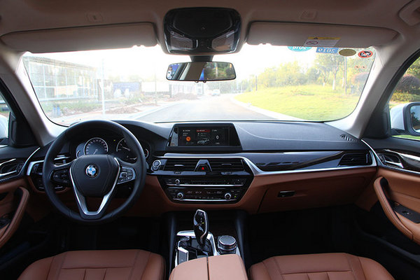 忠于驾驶，全新BMW 528Li试驾-图1
