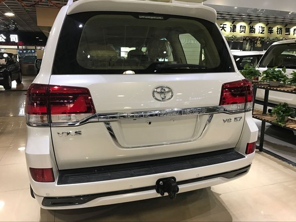 豐田酷路澤5700中東VXS頂配 V8無視坎坷-圖4