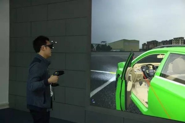 汽车4.0时代 东风日产以VR智造加速汽车研发-图1