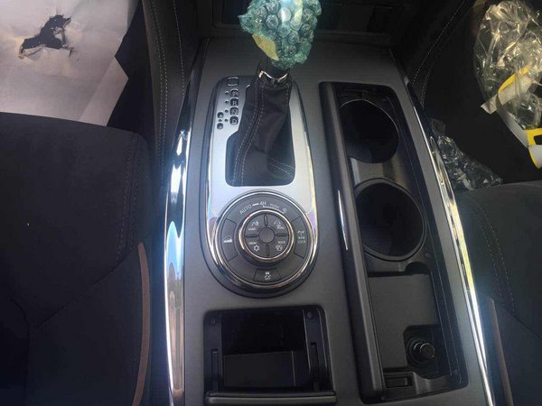 尼桑途樂Y62中東4.0L 現(xiàn)車到店十一特惠-圖6