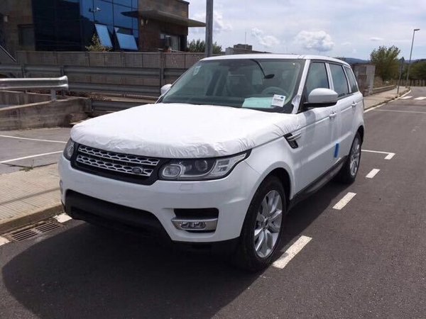 17款路虎揽胜运动 男人该拥有的时尚驾舱-图2