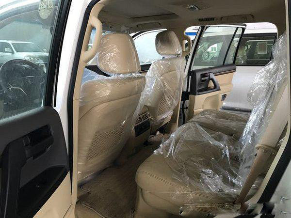 丰田酷路泽4000批量现车 17款V6让利翻倍-图6