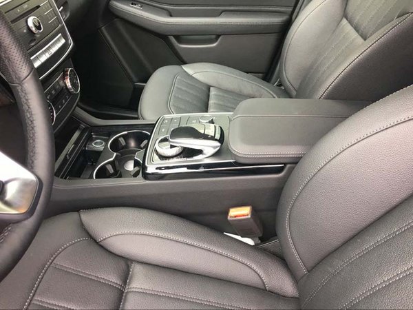 2017款奔馳GLS450天津現(xiàn)車(chē) 奔馳賣(mài)場(chǎng)全配-圖6