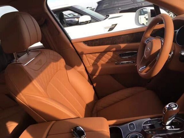 17款宾利添越6.0T 最壕SUV叫板超级跑车-图6