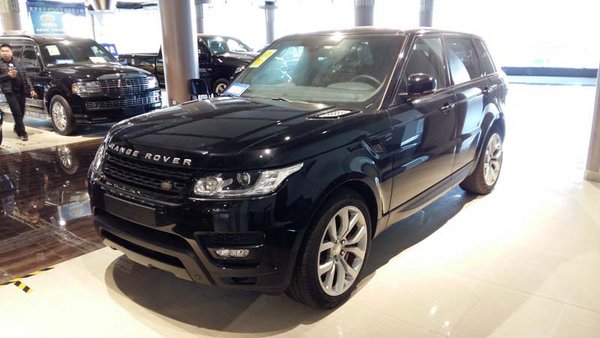 路虎攬勝運(yùn)動(dòng)版現(xiàn)車  攬運(yùn)0首付輕松開走-圖7