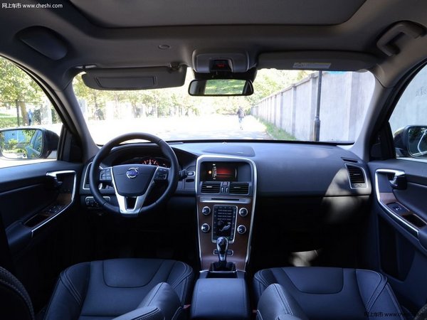 沃尔沃XC60直降5万 购车送大礼包-图3