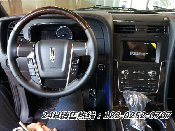 17款林肯領(lǐng)航員現(xiàn)車 至尊商務車身份象征-圖7
