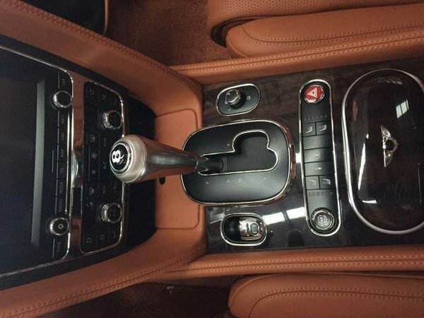 2017款宾利飞驰V8S 经典豪车全面展示图-图7