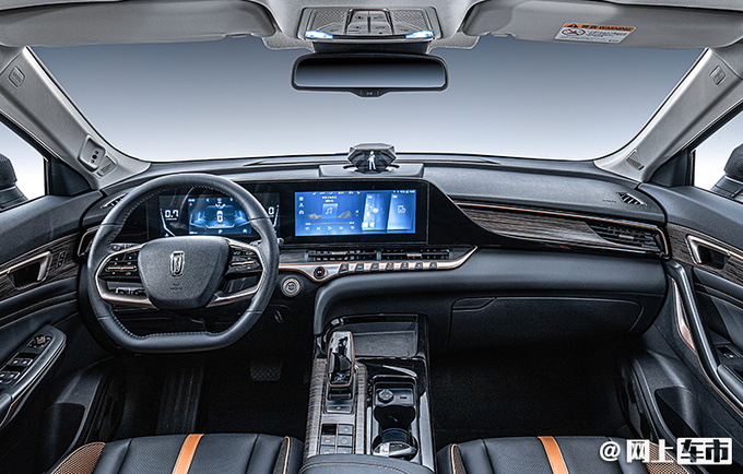 外观更运动奔腾新款T55上市 售价X.XX-XX.XX万元-图1