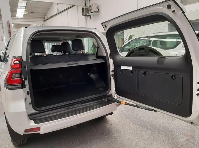 丰田普拉多三门版实拍搭2.7L引擎/越野性能更好-图5