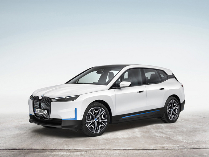 宝马全新iX将年底前上市双色内饰/最大续航600km-图1