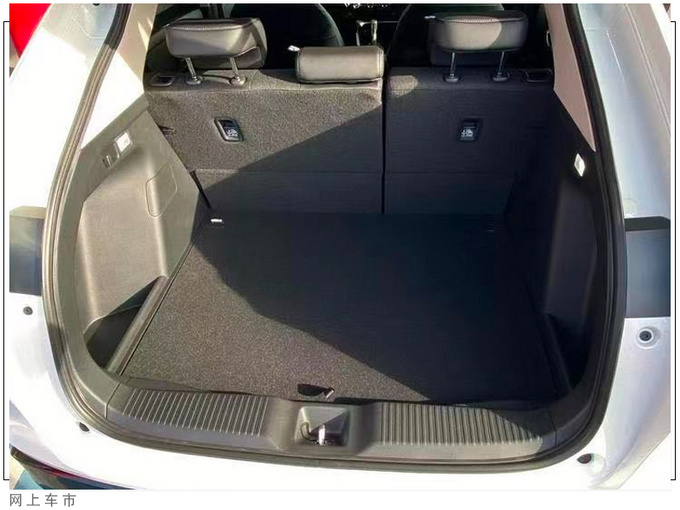 本田全新一代缤智到店实拍搭1.5L/内饰酷似飞度-图6