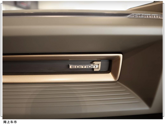 悍马全新SUV到店实拍搭可拆卸顶棚/配贯穿式头灯-图15