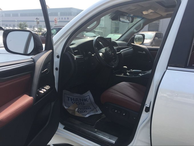 特价18款雷克萨斯LX570 首付30%起售全国-图8