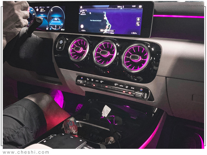 奔驰全新CLA实拍年内入华开售/换小排量引擎-图6