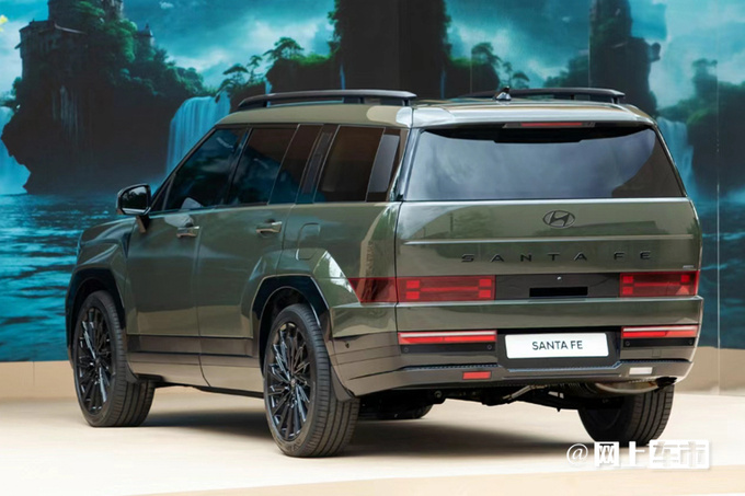 现代第五代胜达首发外观大改 搭一体式双联屏-图3