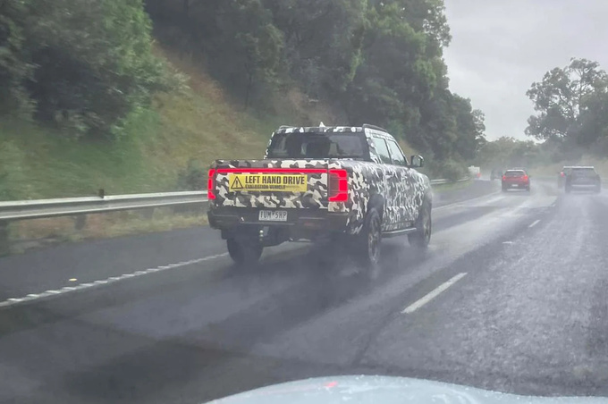 比亚迪插电混动皮卡又被拍了正在澳大利亚密集测试-图1