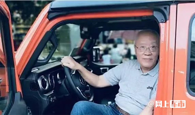 《中国轿车史四十年亲历》一本让人心情安定下来的好书-图2