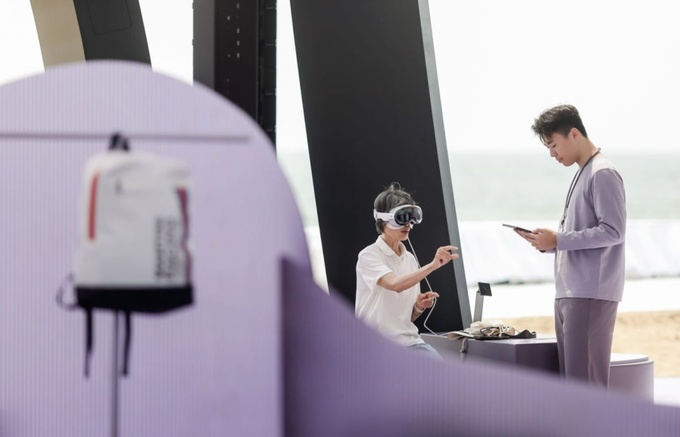 拥抱变化忠于独特—保时捷携手阿那亚戏剧节共探风格新境-图11