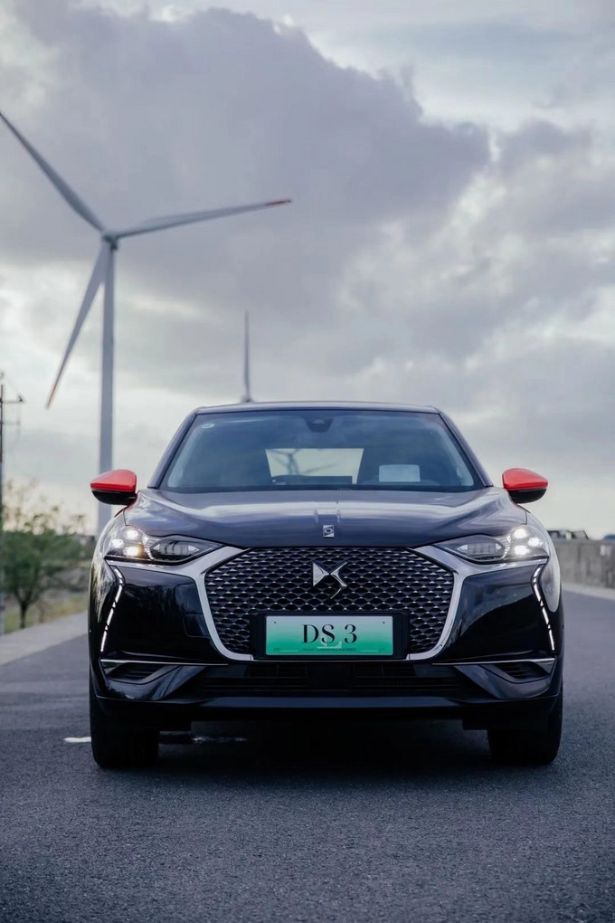 ds 3 × ines de la fressange paris限量款由ds 汽车与法国时尚品牌