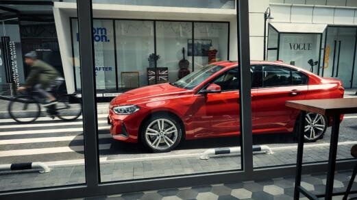 新BMW 1系三厢M运动版“动”情上市-图3