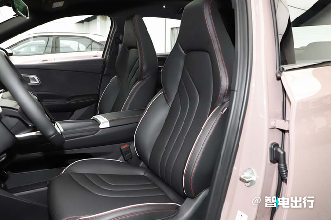 官降X.XX萬(wàn)哪吒X售X.XX-X.XX萬(wàn)元 續(xù)航501km-圖7