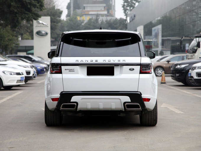 18款路虎揽胜运动版 高性能强动力巨划算-图4