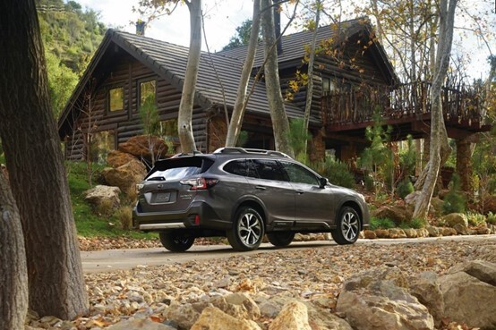 陪朋友去斯巴鲁店看傲虎我不仅被打脸还种草变粉了-图2