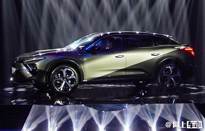 雪铁龙全新C5亮相 命名凡尔赛 比CC猎装还个性-图3