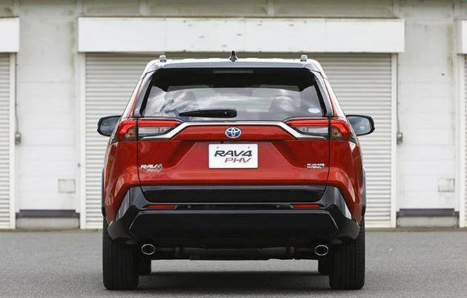 丰田RAV4新车型曝光动力超途观L插混 13天后亮相-图2
