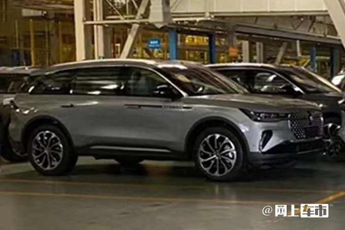 林肯航海家最快4月上市配环绕式座舱 预计32万起售-图1