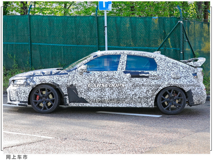 本田新思域Type-R街拍曝光搭2.0T/车尾配大尾翼-图4