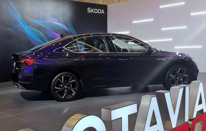 斯柯达全新明锐PRO亮相 尺寸加长 4月21日上市-图3