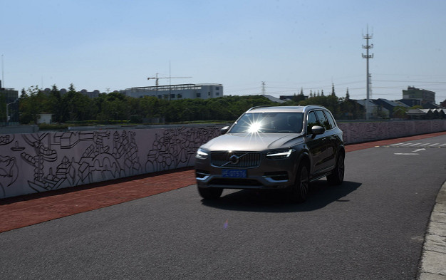 与沃尔沃XC90相处一天后他们终于找到了豪华的答案-图9