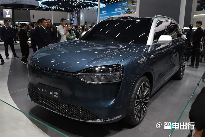 华为X江淮合作轿车曝光定位百万级 PK奔驰迈巴赫-图2