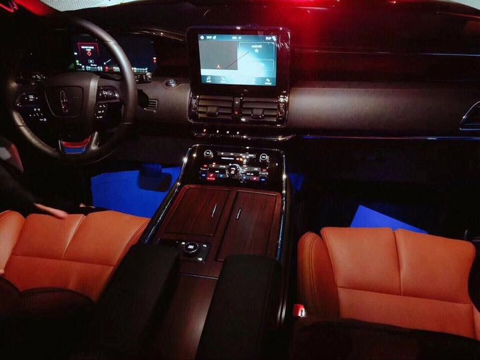 18款林肯领航员加版 并线辅助新越野解析-图8