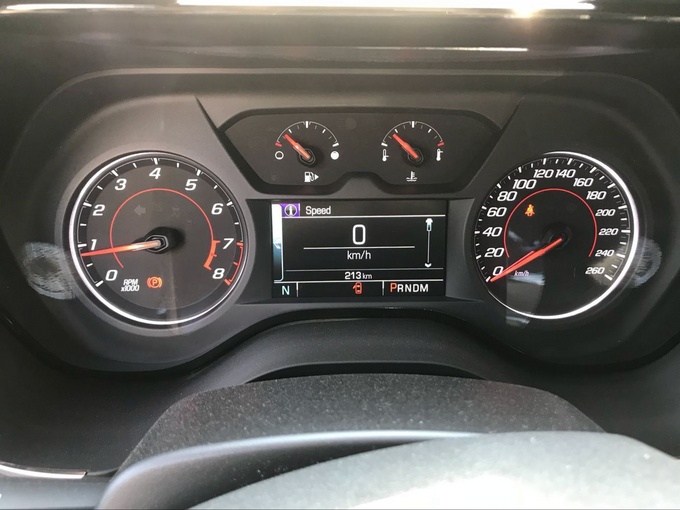 18款雪佛兰科迈罗2.0T 自动档大黄蜂巨惠-图8