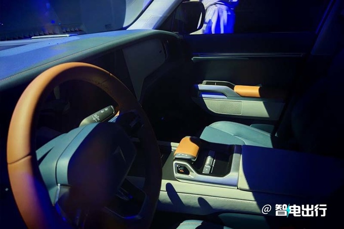深藍G318或6月上市車身扭轉剛度超路虎衛士-圖14