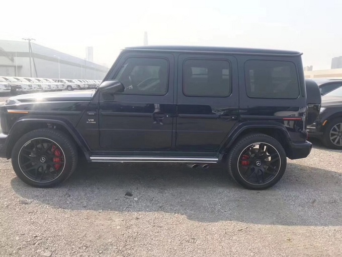 19款奔驰G63AMG 蓝/咖现车3C手续仅285万-图3