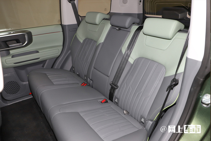 官方降价北京全新BJ40售xx.xx万起 车身加长16cm-图4