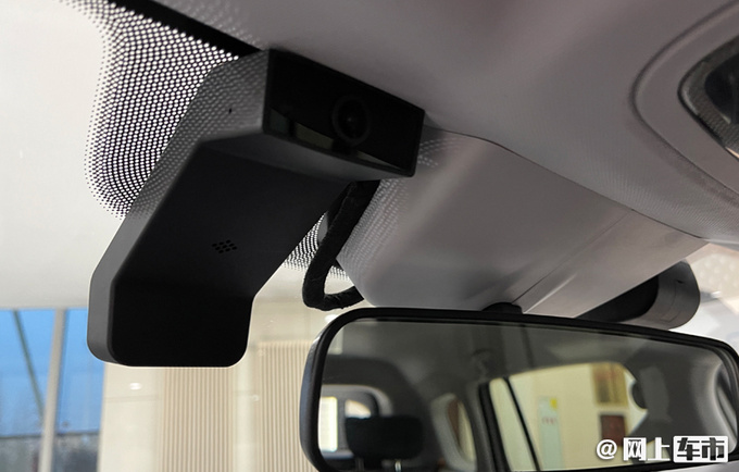 奔腾全新MPV售XX.XX万 专供出行市场 续航400km-图13