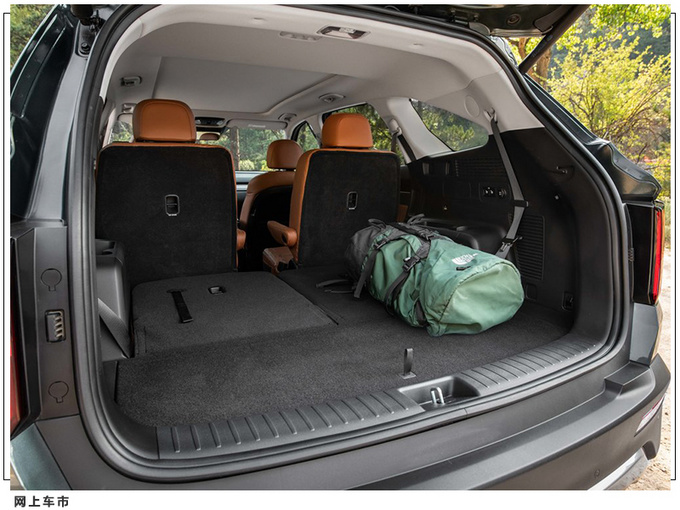 起亚推出全新索兰托 搭2.5T引擎/七座布局空间升级-图8