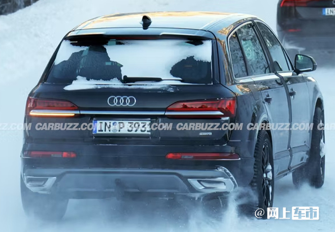 奥迪Q9旗舰SUV上市时间确认与添越长轴版一样大-图5