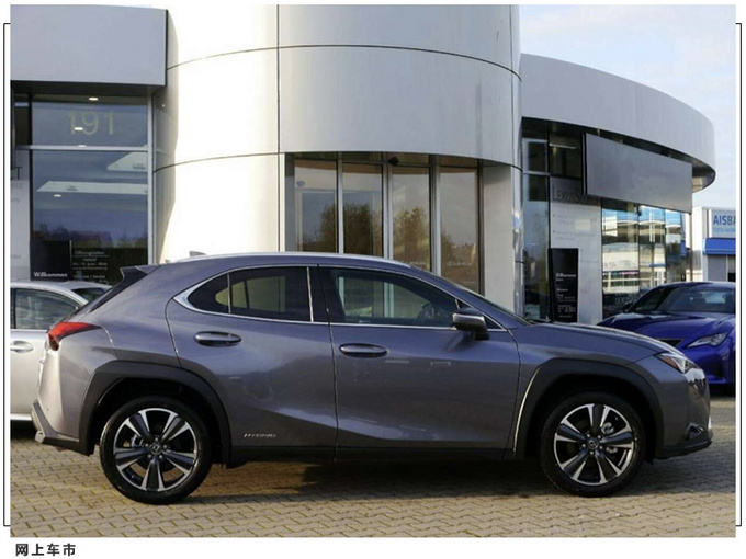 雷克萨斯小号NX实拍 搭2.0L混动/熏黑中网-图2