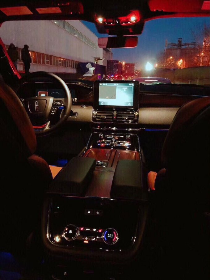 18款林肯领航员行情 加版四驱销冠首降价-图5