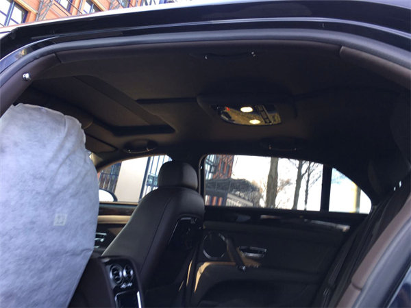 18款宾利飞驰V8S极罕颜色 港口特卖专场-图9