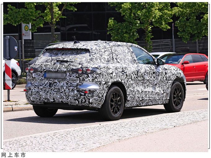 奥迪全新SUV实车曝光全新家族式造型/2022年亮相-图7