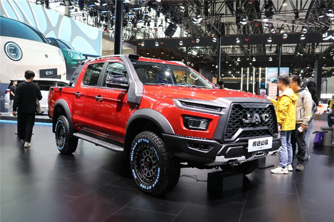 悍途山猫版惊艳亮相 国产越野皮卡又多一员猛将-图1