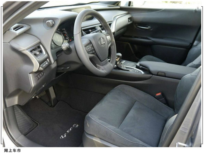 雷克萨斯小号NX实拍 搭2.0L混动/熏黑中网-图4
